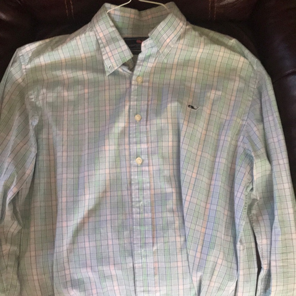 Men’s Vineyard Vines button down